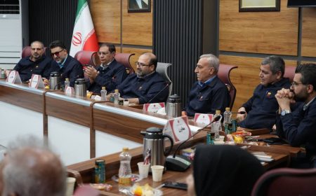 دستور مدیرعامل فولاد خوزستان برای بازنگری در کمیته‌ها و تمرکز بر نوآوری