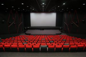 پشت پرده سیاه و سفید تاتر و سینما 1 سینما