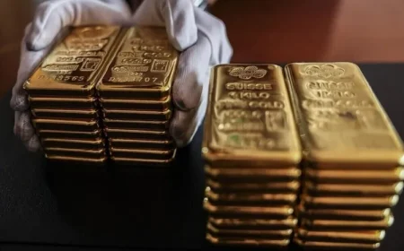 کاهش شدید قیمت جهانی طلا امروز جمعه ۱ آبان ۱۴۰۵ / اونس جهانی سقوط کرد