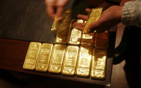 طلای جهانی در تلاش برای بازگشت به مدار صعود
