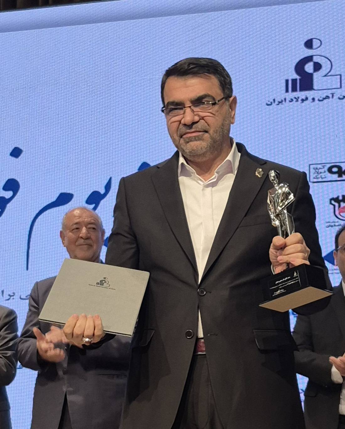 دو عنوان برتر سمپوزیوم فولاد برای فولاد کاوه جنوب کیش