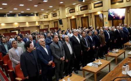 رؤیای صادرات روزانه یک میلیارد دلاری زیر آوار موانع داخلی و خارجی