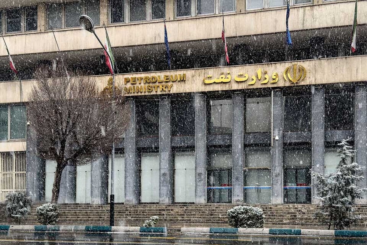 از زمزمه استعفا تا توقف بارگیری نفت؛ وزارت نفت به بورد رسید