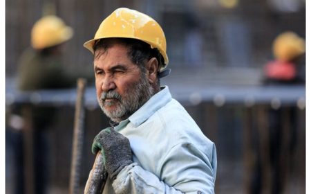 سبد معیشت از ۵۰ میلیون تومان گذشت/ دستمزد کارگران ترمیم می‌شود؟